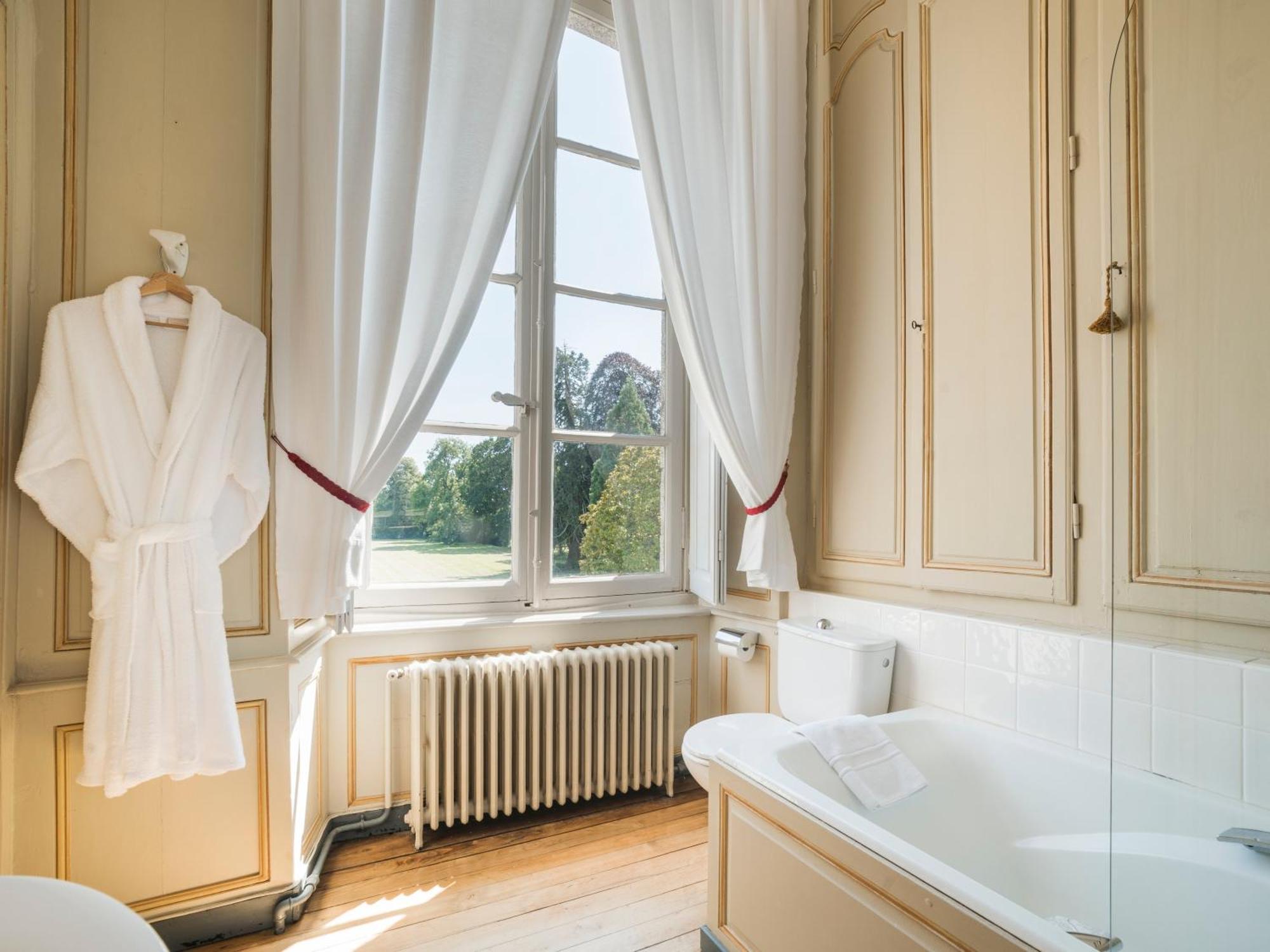 Chateau De Bouceel - Mont Saint Michel Vergoncey Room photo